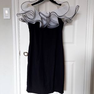 Vintage Chablis Canada 80s Black and White Ruffle Collar Dress Size 7/8